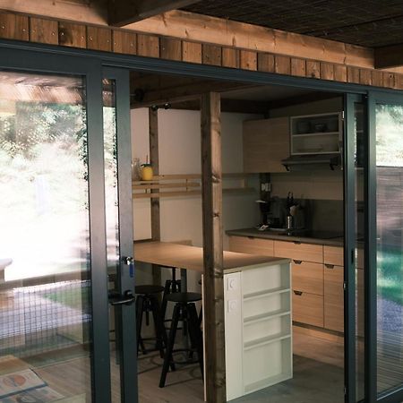 Lodge Avec Spa Privatif - Foret Et Lac Liginiac 外观 照片