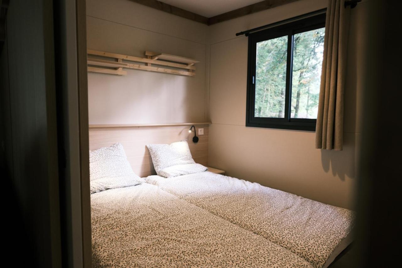 Lodge Avec Spa Privatif - Foret Et Lac Liginiac 外观 照片