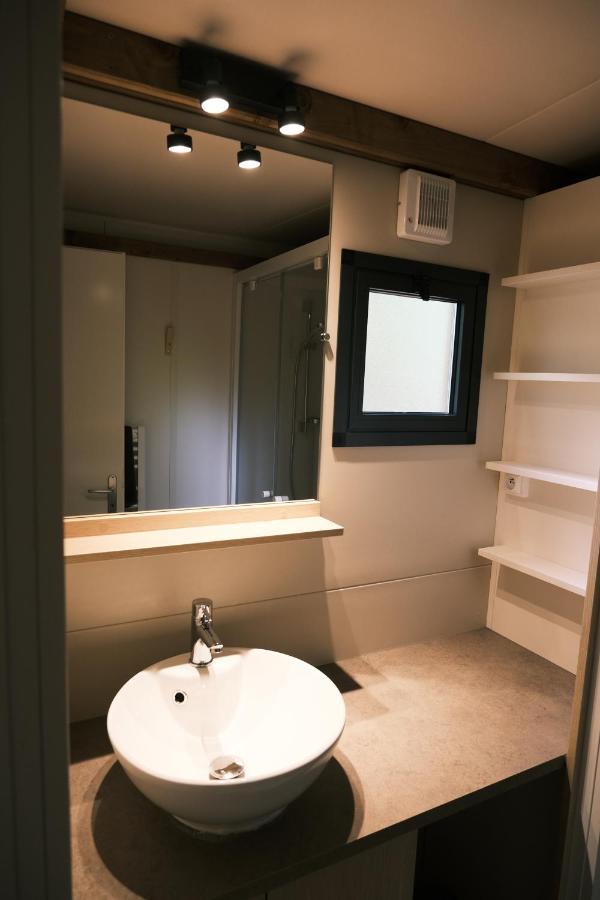 Lodge Avec Spa Privatif - Foret Et Lac Liginiac 外观 照片