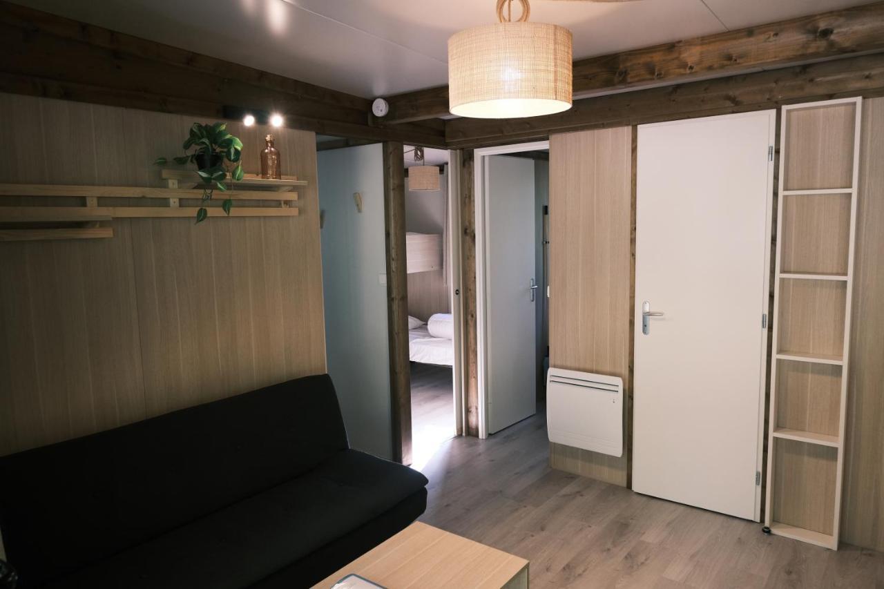 Lodge Avec Spa Privatif - Foret Et Lac Liginiac 外观 照片