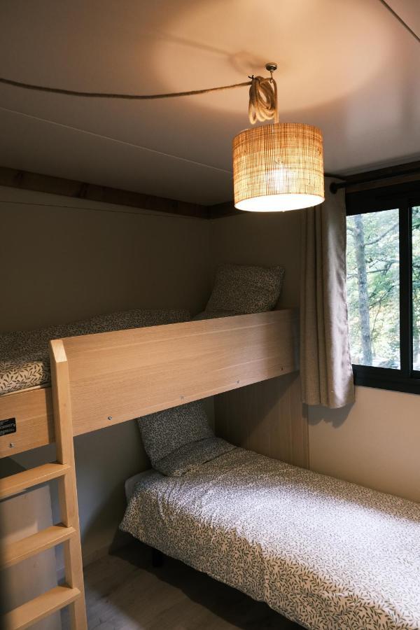 Lodge Avec Spa Privatif - Foret Et Lac Liginiac 外观 照片
