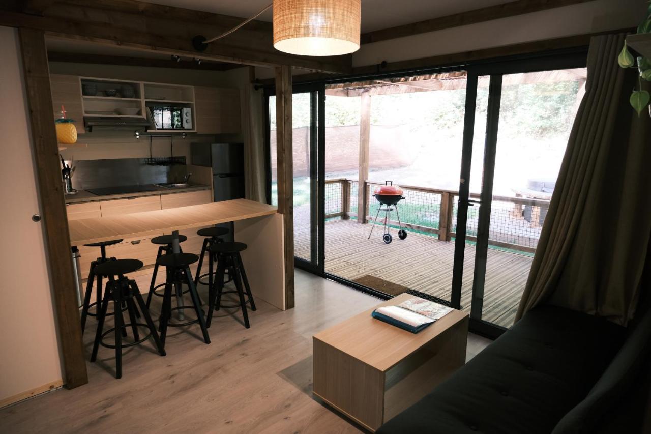 Lodge Avec Spa Privatif - Foret Et Lac Liginiac 外观 照片