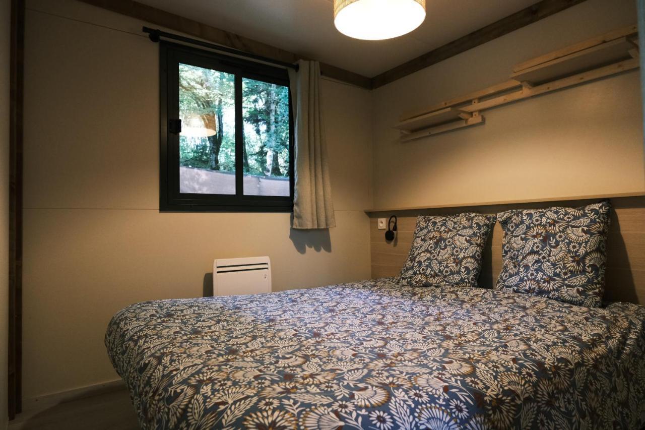Lodge Avec Spa Privatif - Foret Et Lac Liginiac 外观 照片