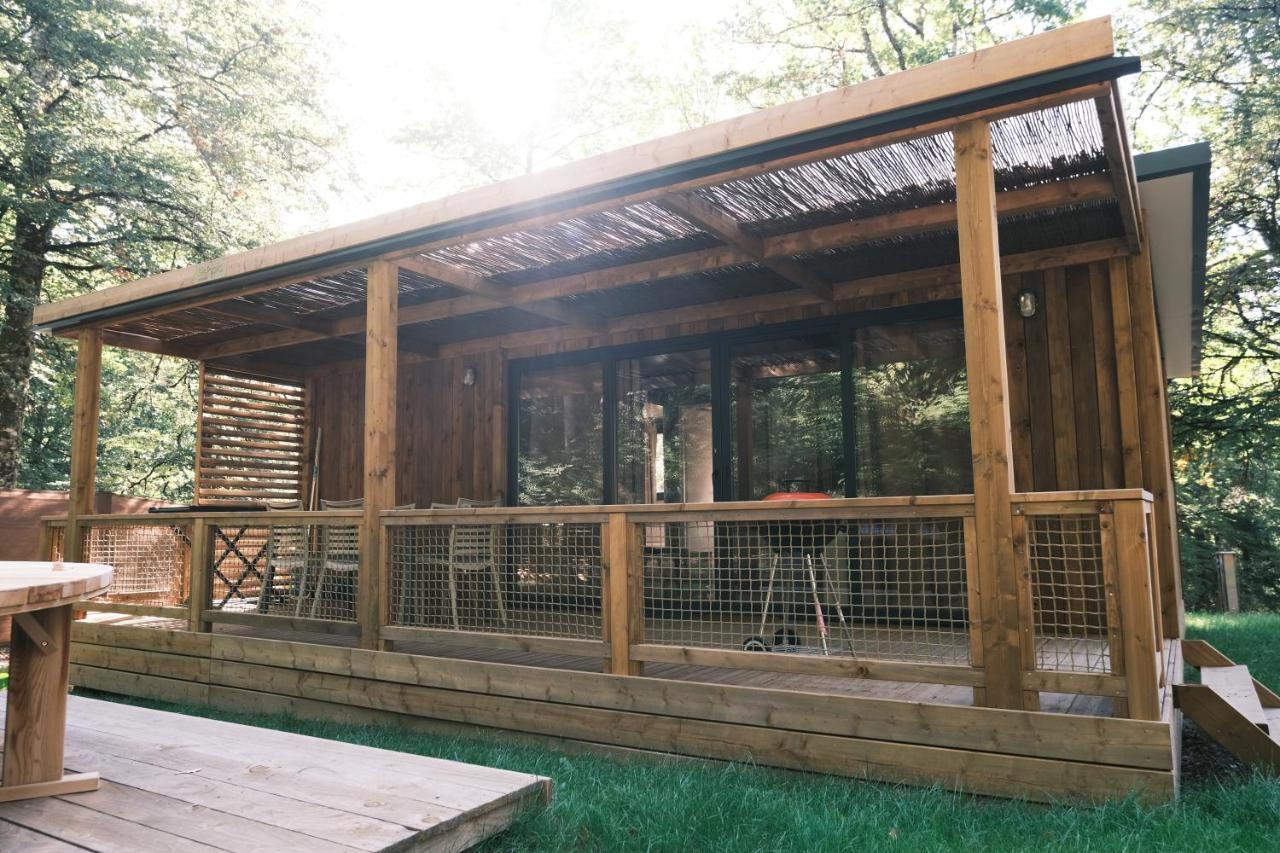 Lodge Avec Spa Privatif - Foret Et Lac Liginiac 外观 照片